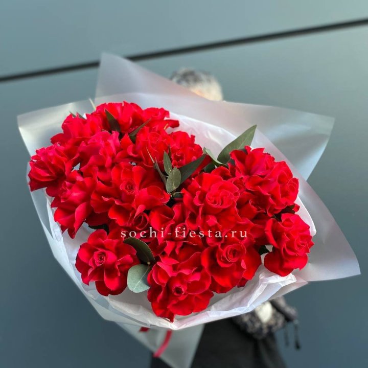 21 Красная французская роза в Махачкале