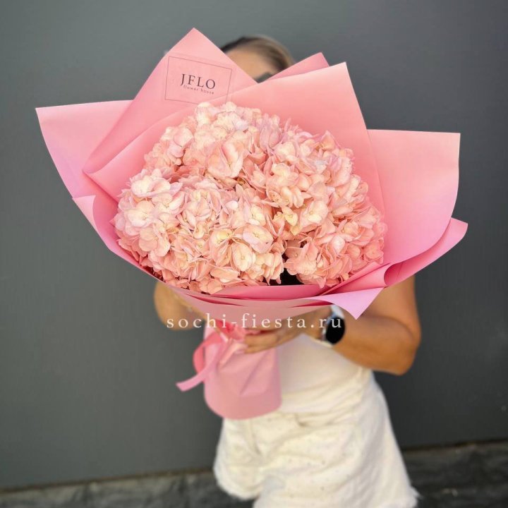 Букет гортензий "Крем" в Махачкале