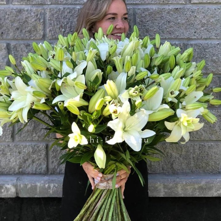 51 лилия в Махачкале