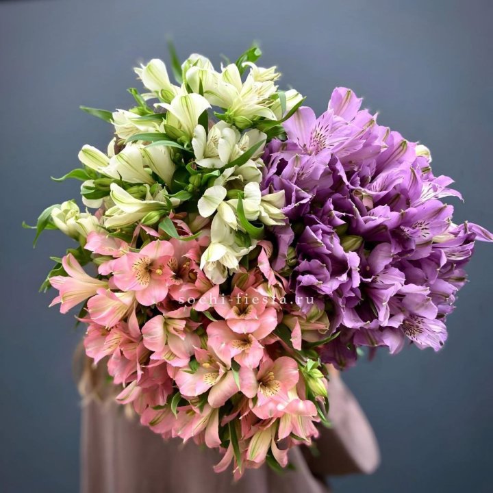 Охапка Альстромерии в Махачкале