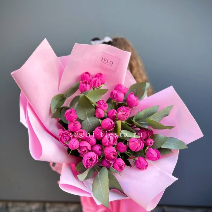 Пионовидные розы баблс в Махачкале