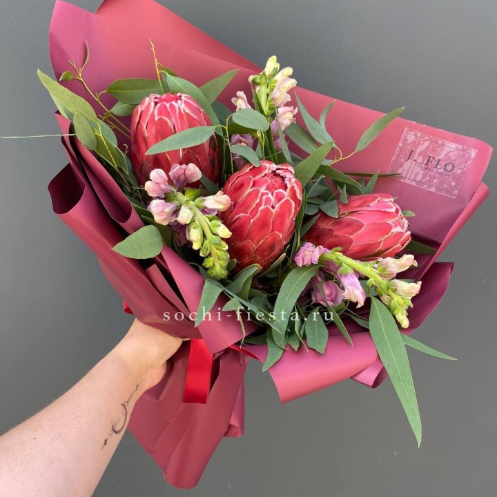 Букет из протеи "Квин" в Махачкале