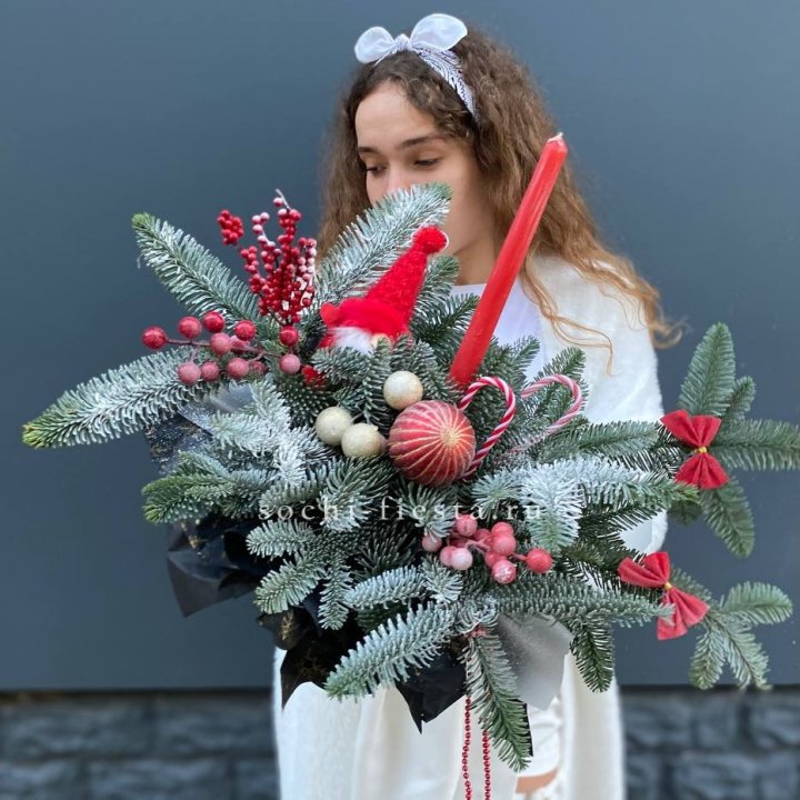 Композиция в бокале красная в Махачкале