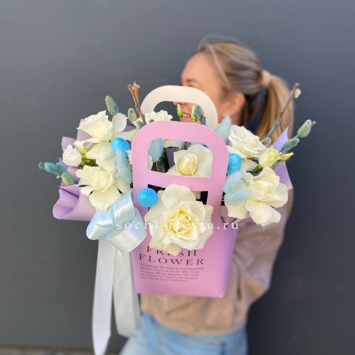 Цветочная сумочка "Пасхальная композиция" в Махачкале