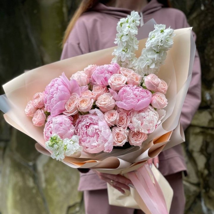 Букет с пионами №1 в Махачкале