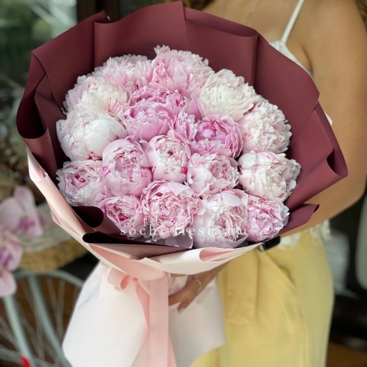 Букет 17 зефирных пионов в Махачкале