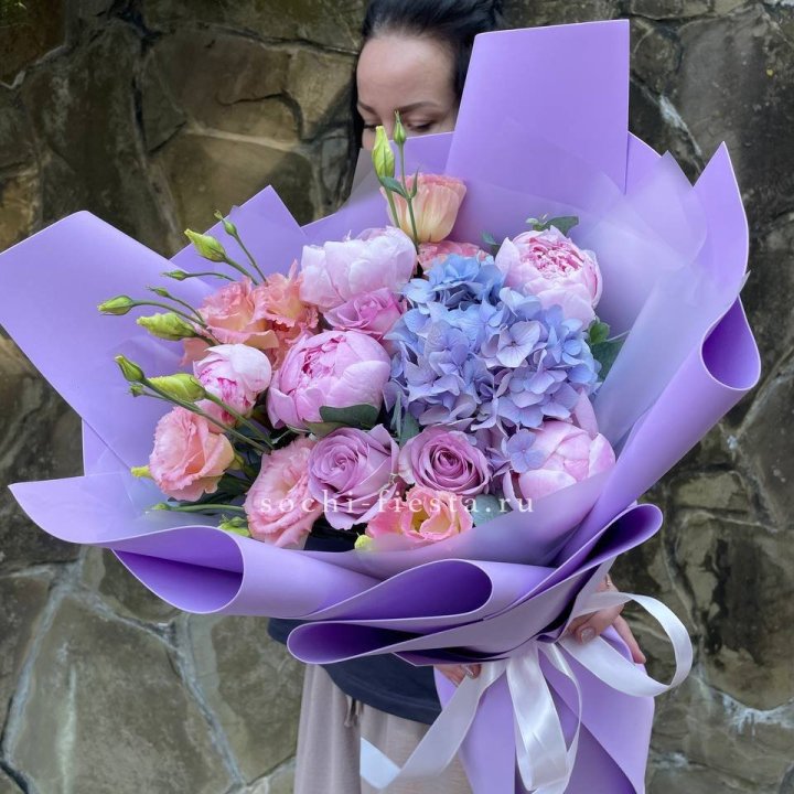 Букет с пионами "Блю логан" в Махачкале