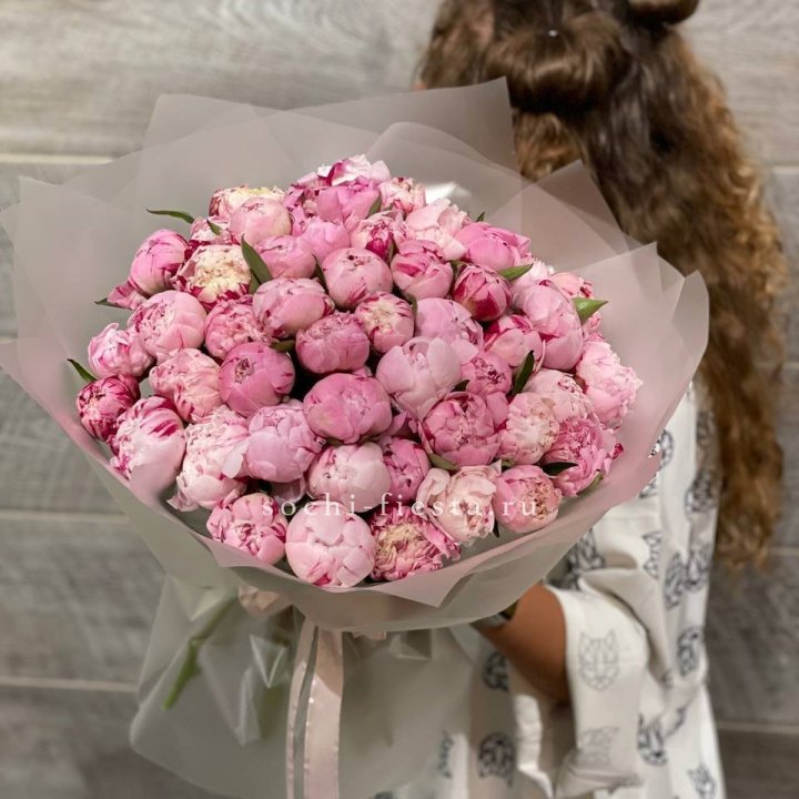 51 розовый пион в Махачкале