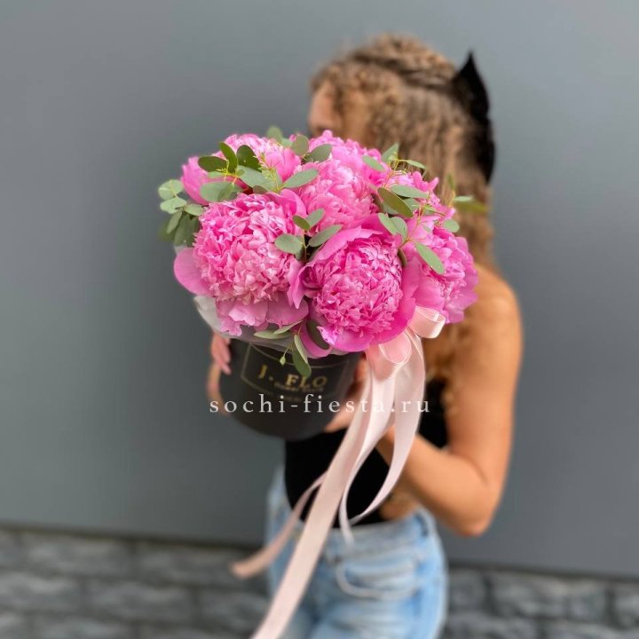 Дизайнерский цилиндр "Фломени" в Махачкале