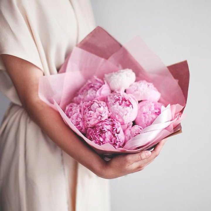 9 зефирных пионов в Махачкале