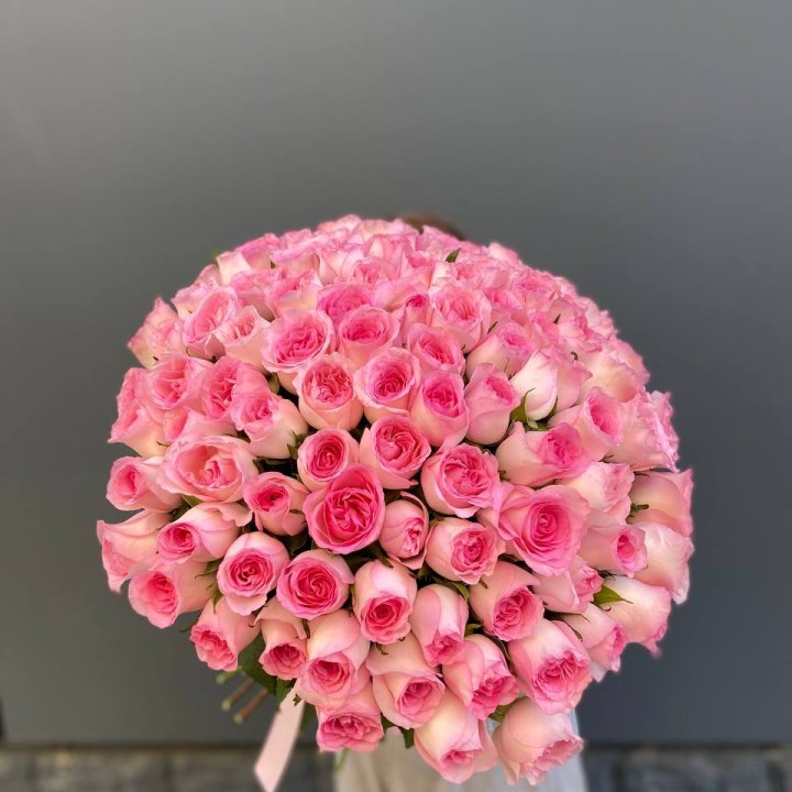 101 розовая роза в Махачкале