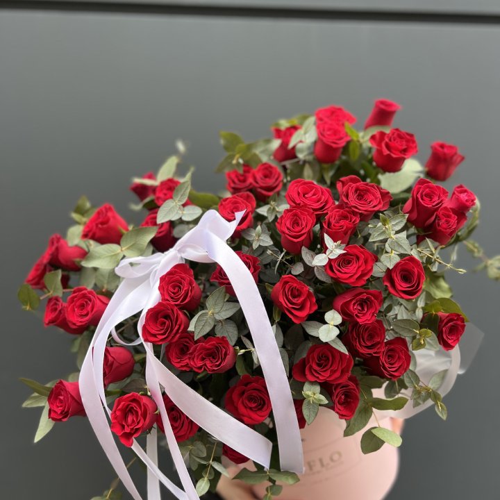 45 Красных роз в боксе "Сеньёрита" в Махачкале