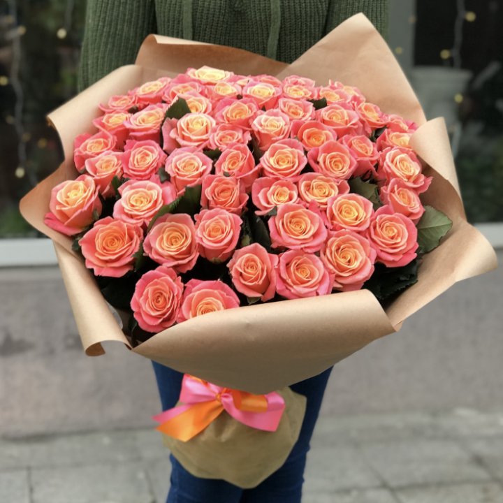 55 роз мисс пигги в Махачкале