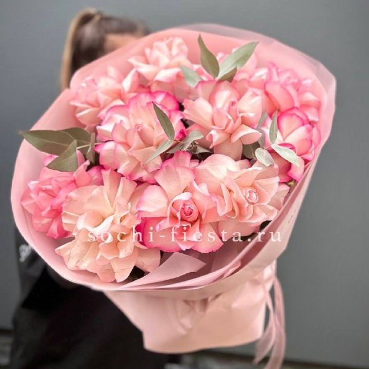 Нежно- розовые французские розы Венди в Махачкале