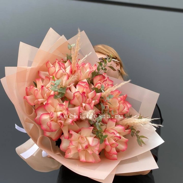 9 Французских роз Джумилия  в Махачкале