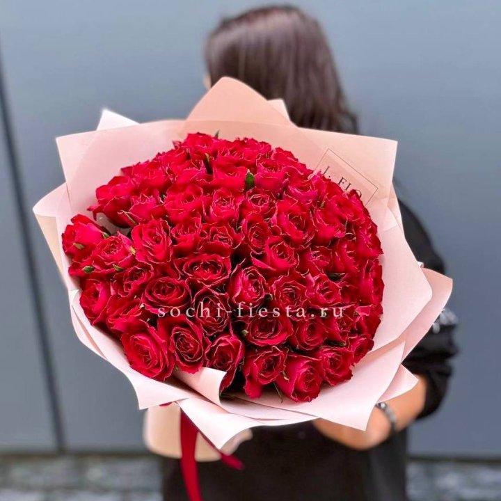 55 кенийских роз в Махачкале
