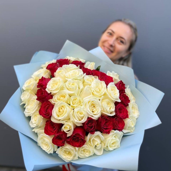 51 роза "Сердце" в Махачкале