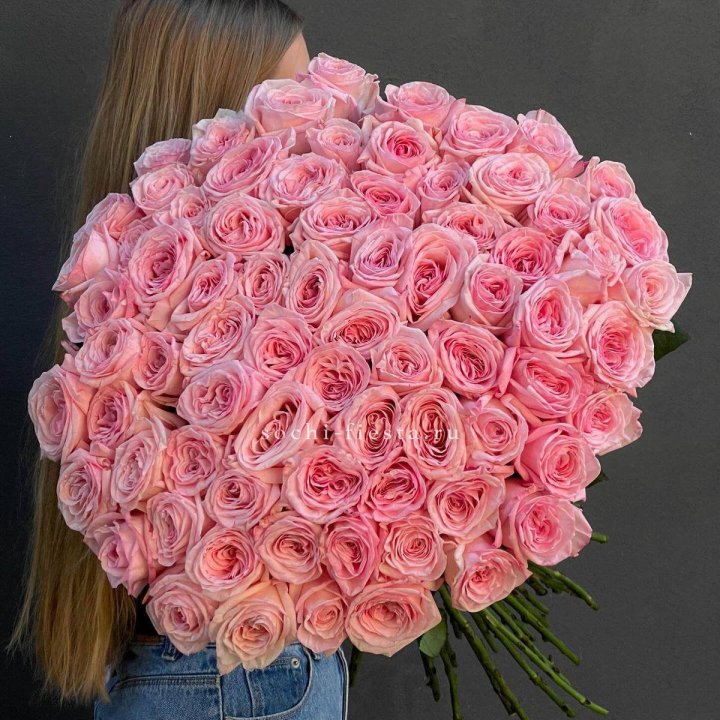 75 роз Охара в Махачкале