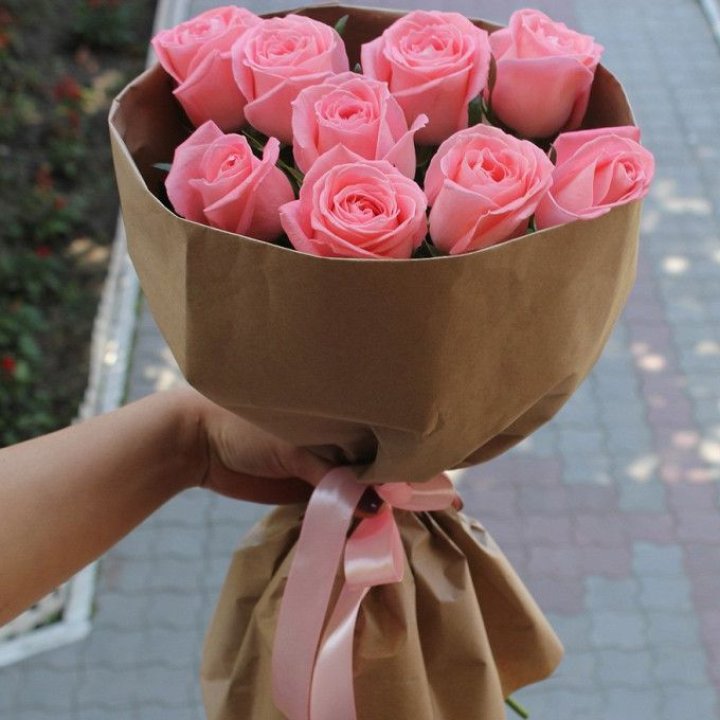 9 розовых роз в Махачкале