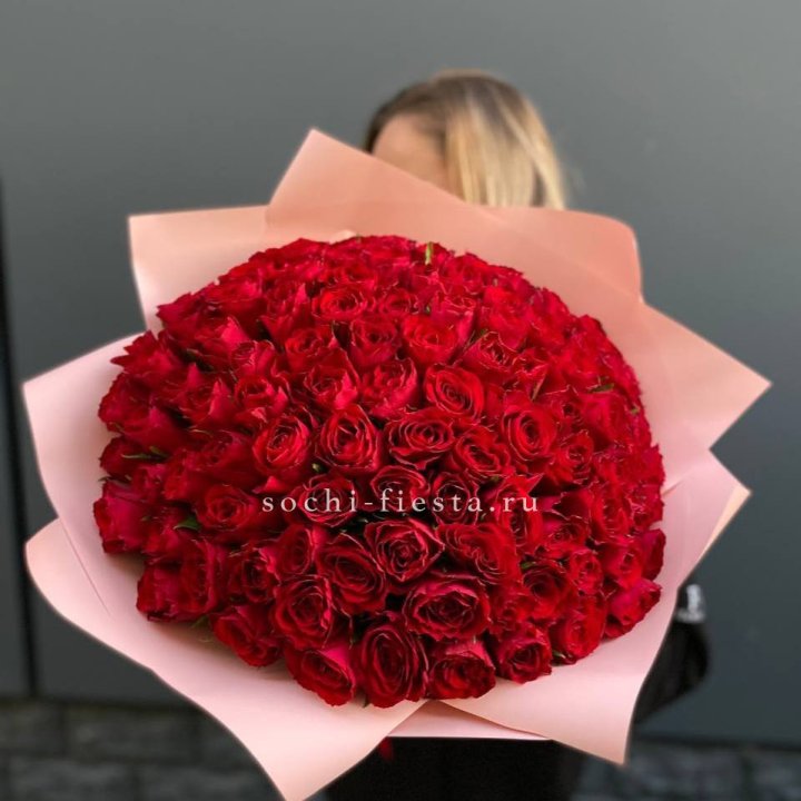 101 роза мадам ред в Махачкале