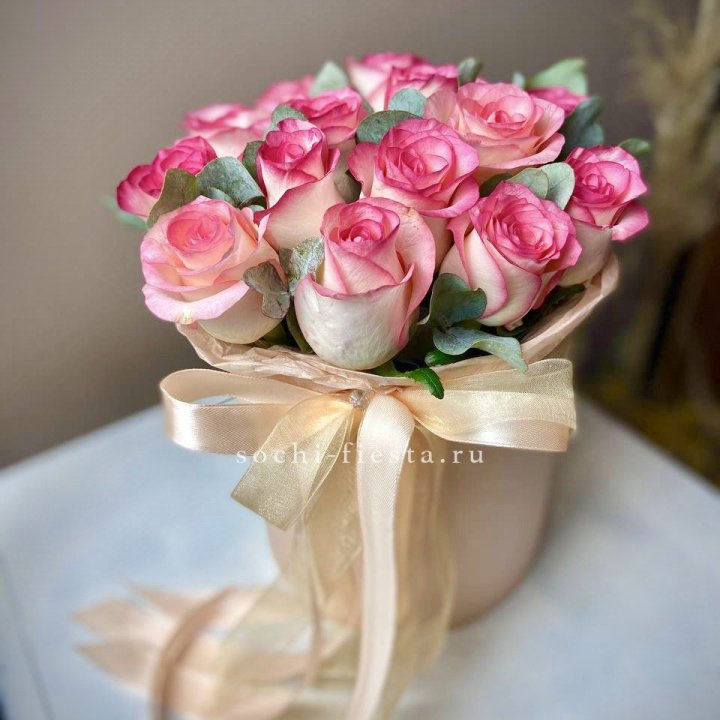 19 Роз Джумилия в коробке в Махачкале