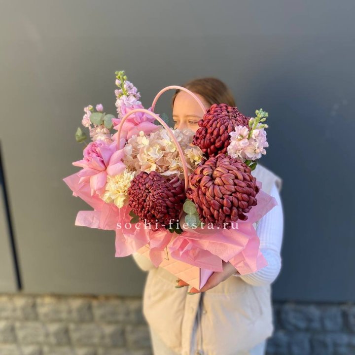 Сумочка нежная с бигуди в Махачкале