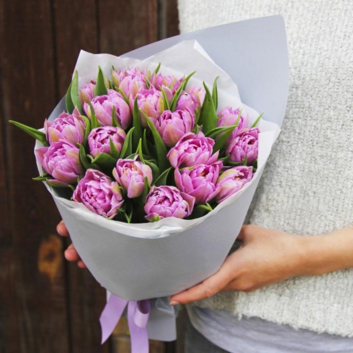 Букет пионовидных тюльпанов в Махачкале