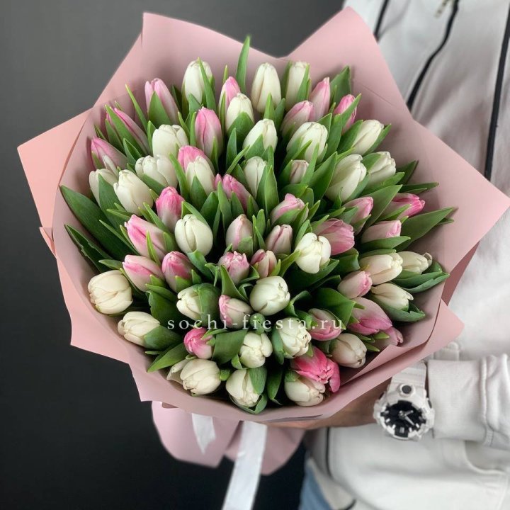 61 тюльпан микс в Махачкале