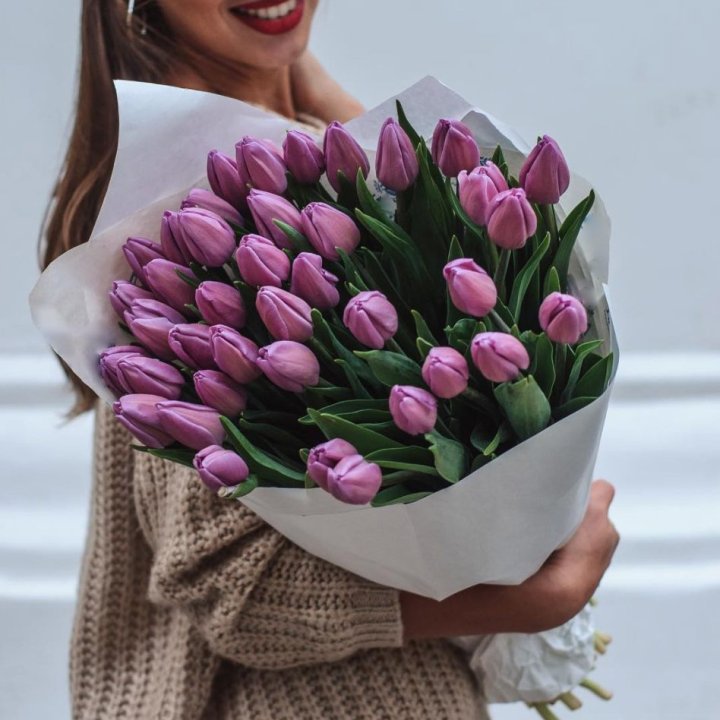 39 сиреневых тюльпанов в Махачкале