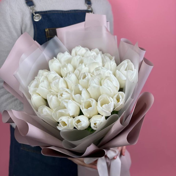 Букет белых тюльпанов "Пур-пур" в Махачкале